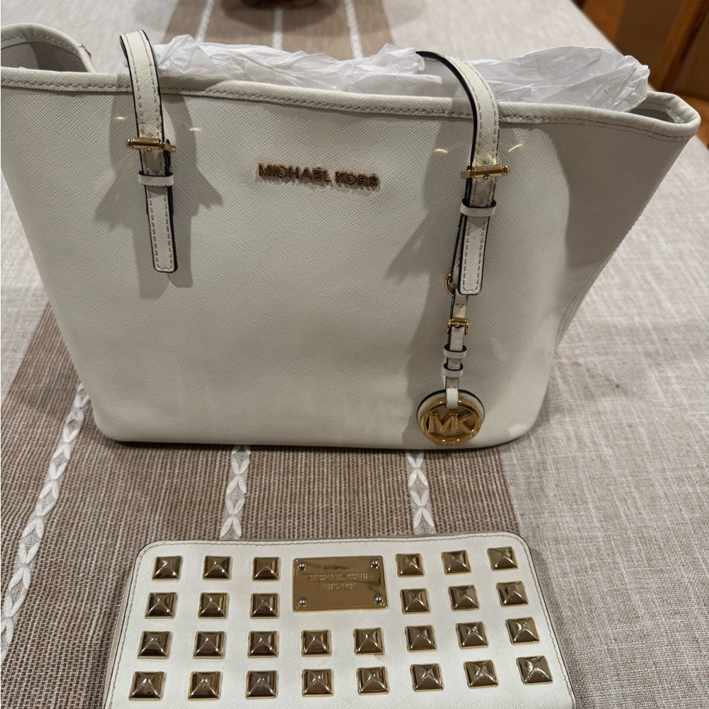 Michael Kors White Tote Bag and Wallet